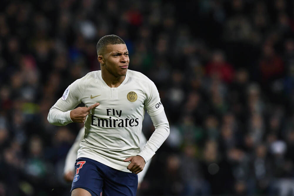 V观财报｜国投中鲁拟跨界收购电子院100%股份 交易价格超60亿元